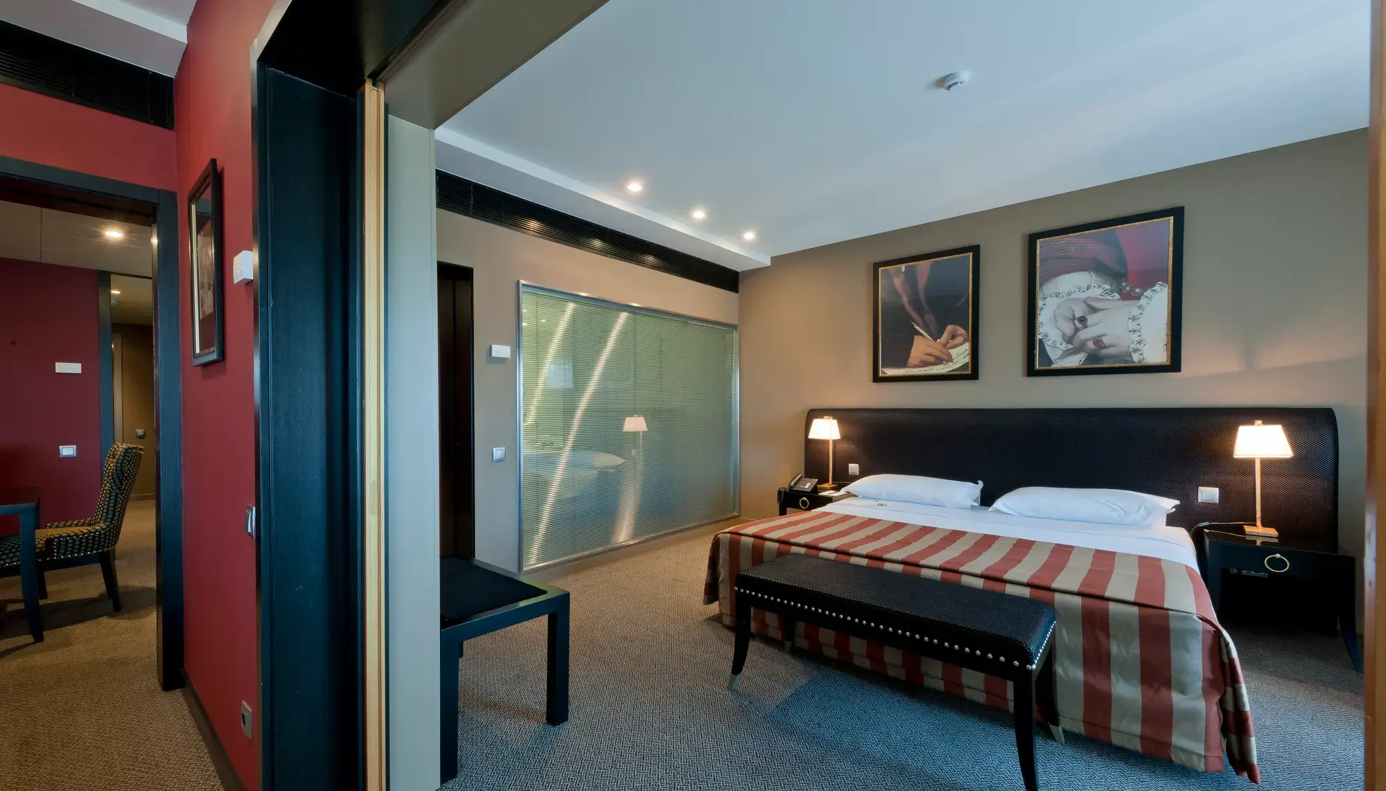 SUITE SUITE